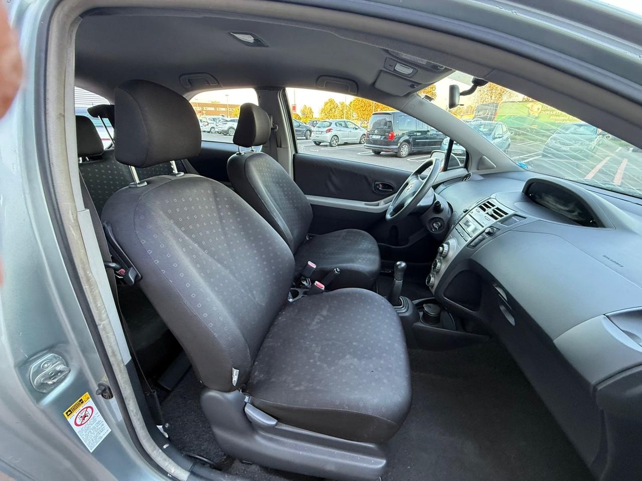 Toyota Yaris 1.0 5 porte Sol