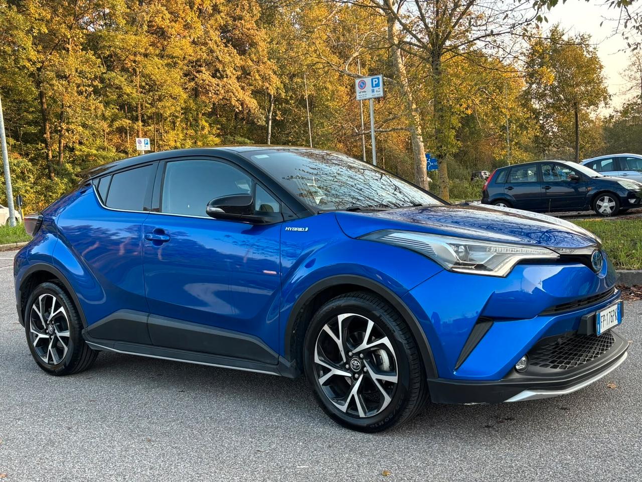Toyota C-HR 1.8 Hybrid E-CVT Lounge