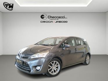 Toyota Verso 2.0d Active *7 POSTI*