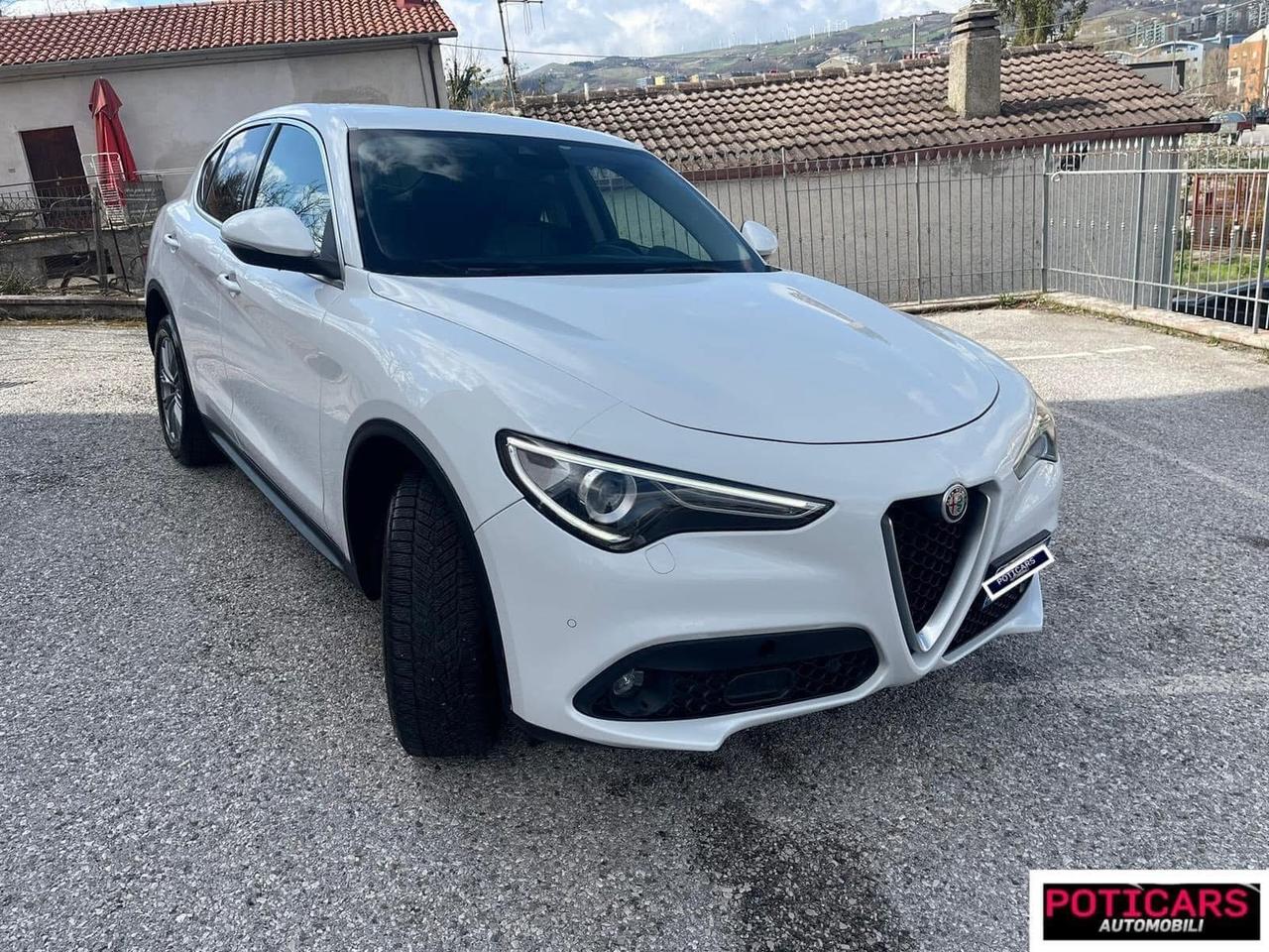 Alfa Romeo Stelvio 2.2 Turbodiesel 210 CV AT8 Q4 Executive