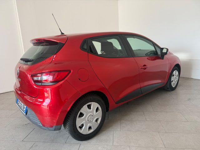 RENAULT Clio 1.2 75CV 5 porte Wave