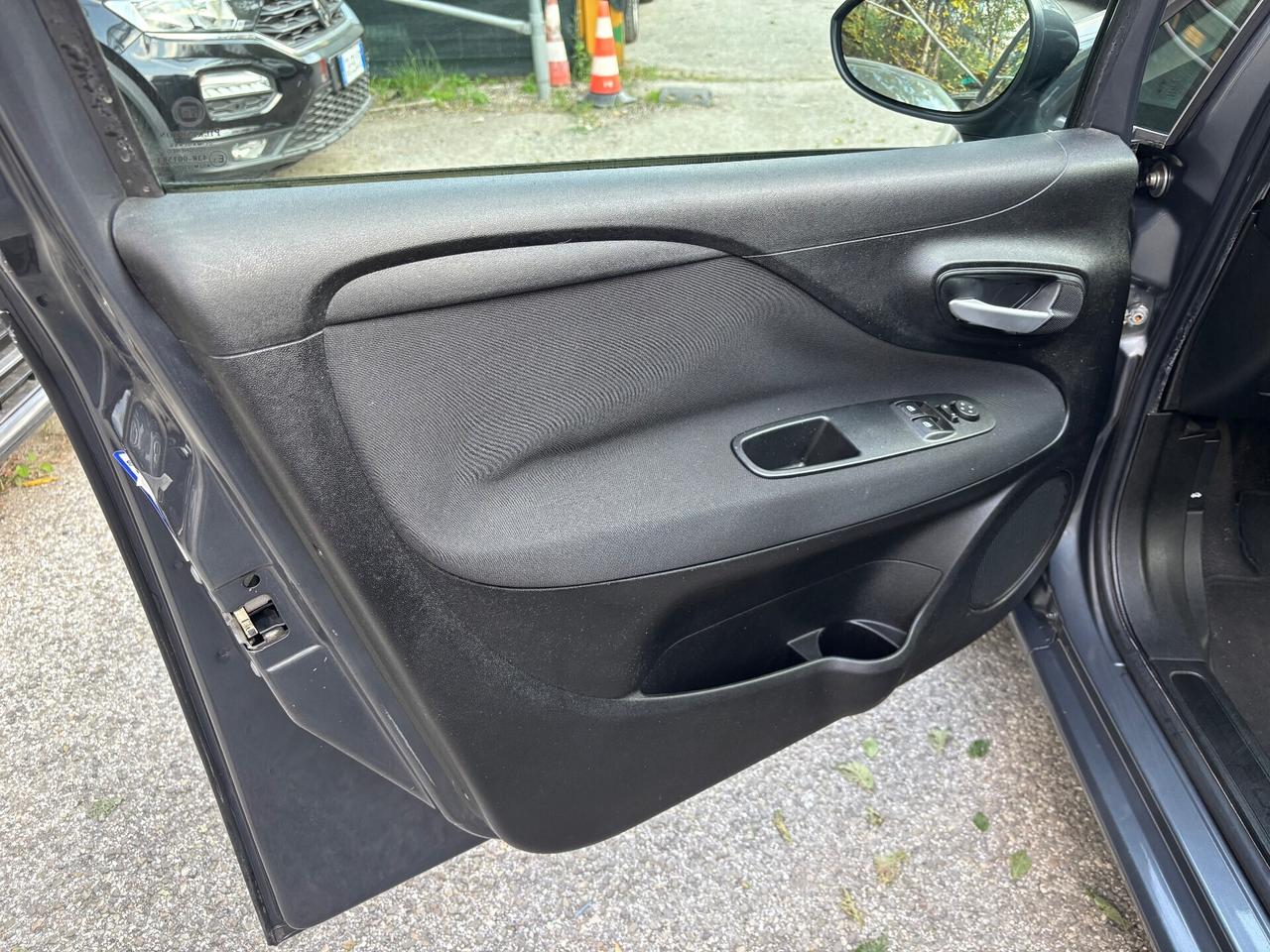 Fiat Punto 1.2 8V 5 porte Lounge OK Neopatentati