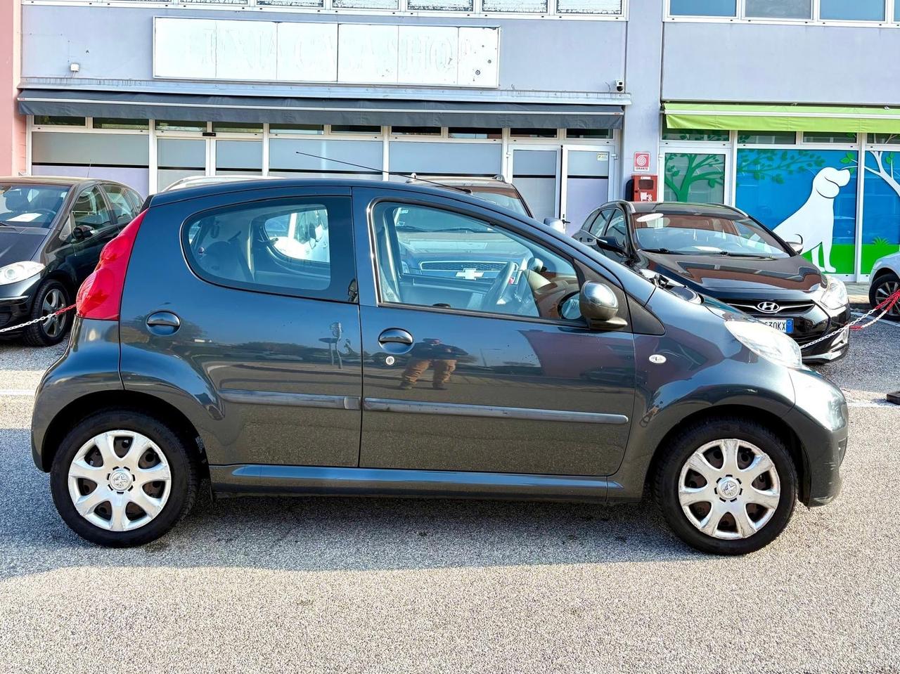Peugeot 107 1.0 Neopatentati
