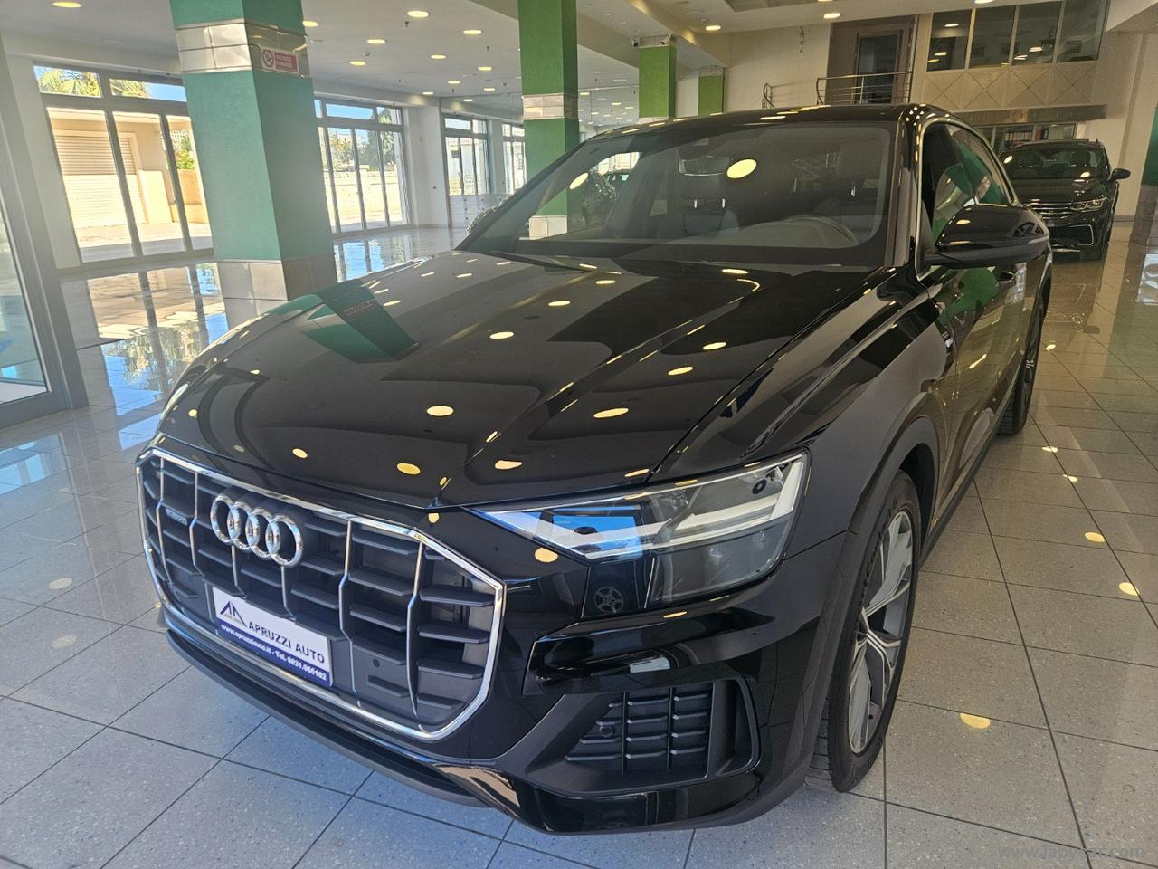 AUDI Q8 45 TDI quattro tiptronic S-LINE