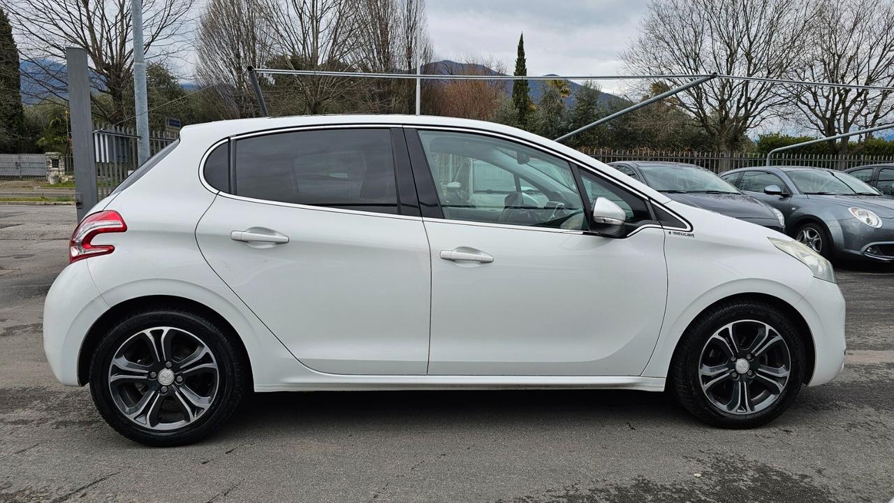 Peugeot 208 1.6 e-HDi 92 CV Stop&Start 5 porte Allure