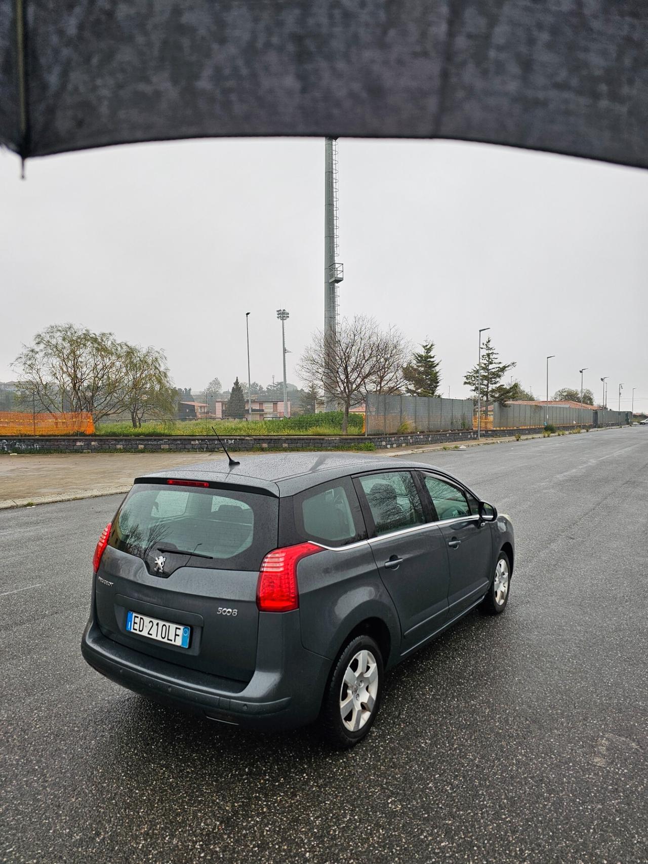 Peugeot 5008 7 POSTI 1.6 HDi 110CV