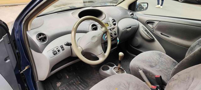 TOYOTA Yaris 1.0i 16V cat 3 porte Sol