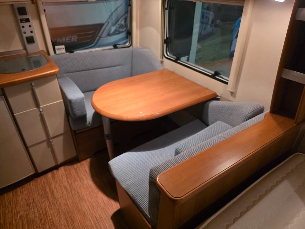 CARAVAN FENDT BIANCO SPORTIVO 395