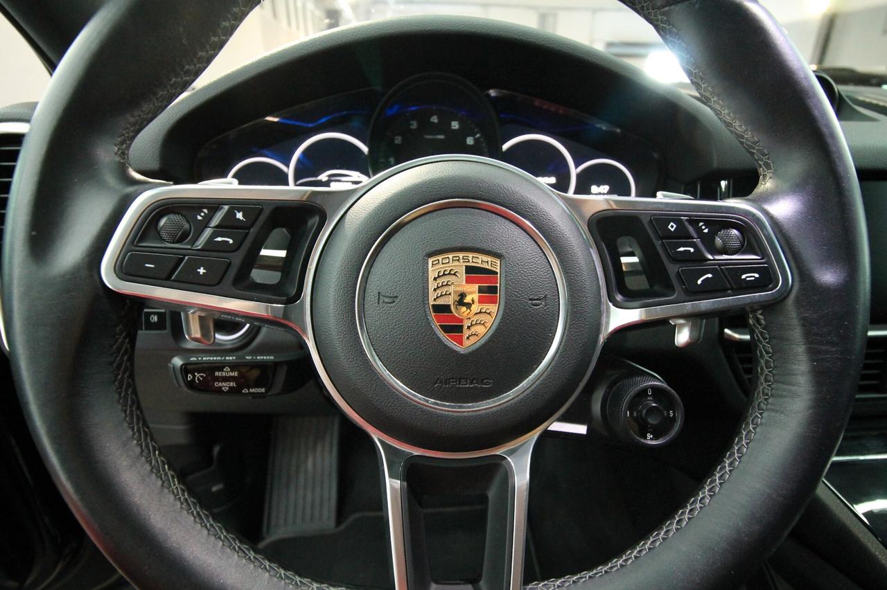 PORSCHE CAYENNE COUPÉ 3.0 V6