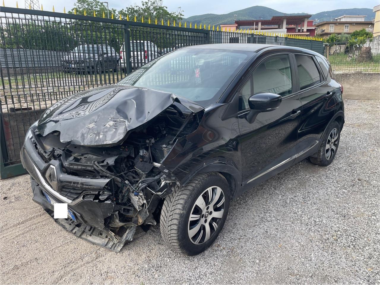 Renault Captur 1.5dci 90cv SINISTRATO 2019
