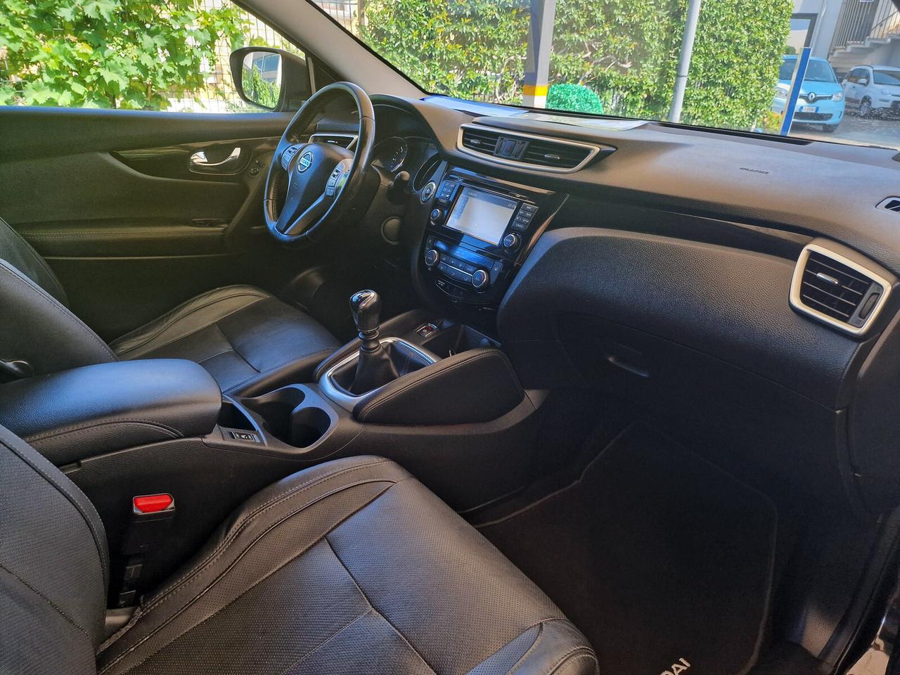 NISSAN QASHQAI 1.5 TEKNA AUTOCARRO