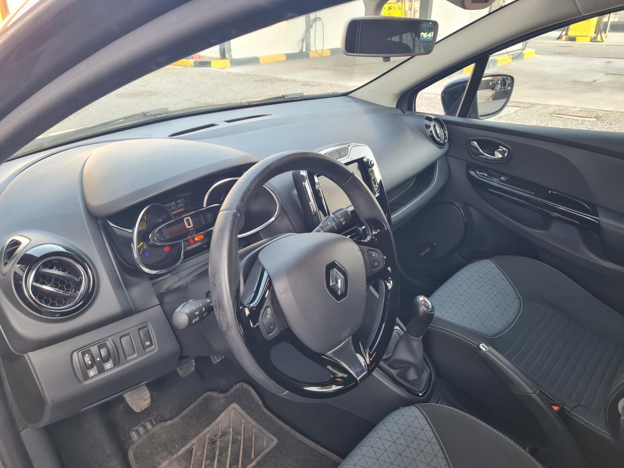Renault Clio TCe 90 CV 5 porte