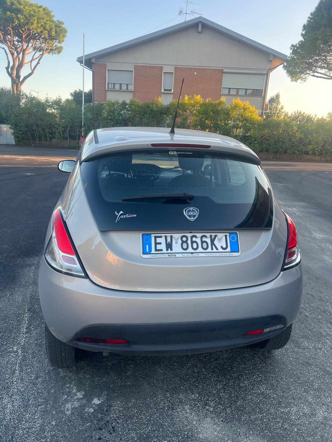 Lancia Ypsilon 0.9 TwinAir 85 CV 5 porte Metano Ecochic Gold