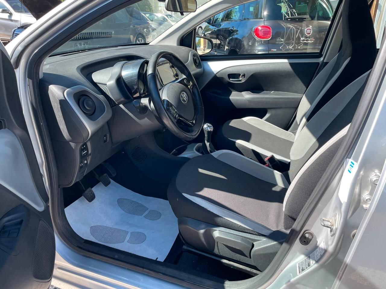 TOYOTA AYGO 1.0 B - 2017