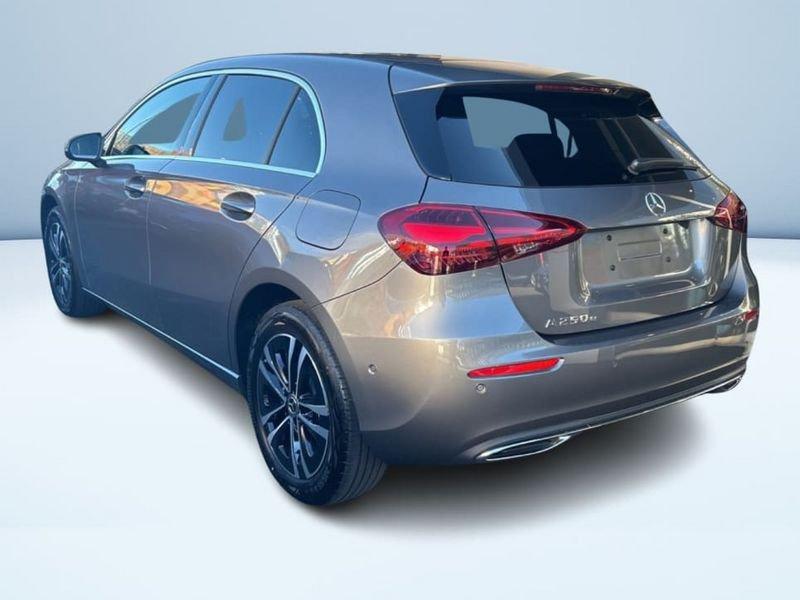Mercedes-Benz Classe A 250e EQ-Power Automatic Advanced Progressive