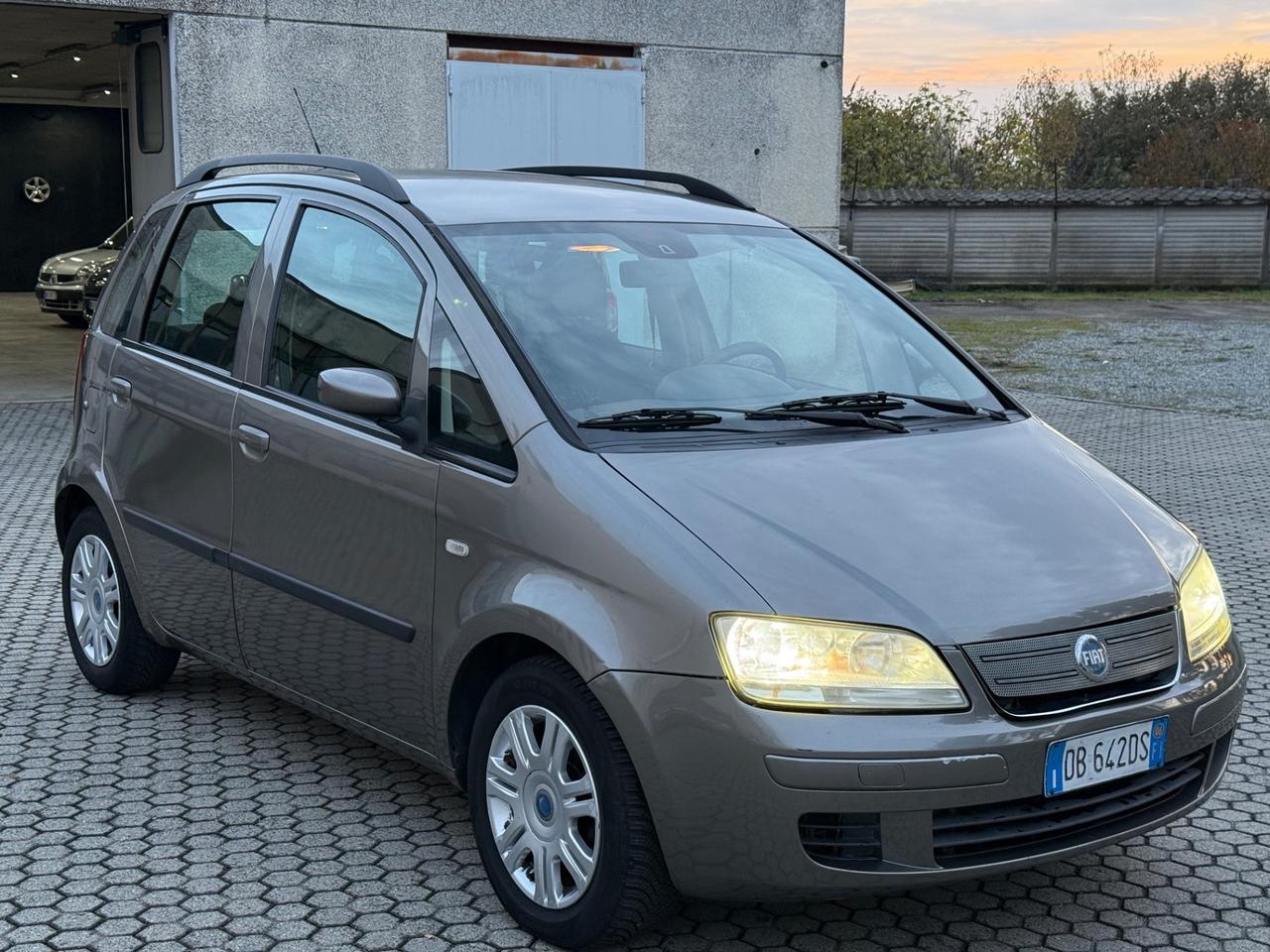 Fiat Idea 1.4 16V Emotion