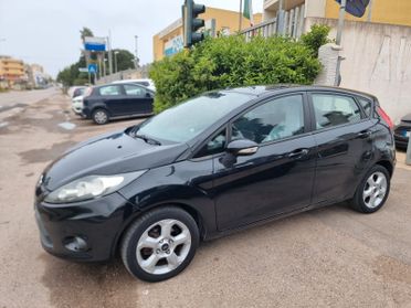 Ford Fiesta 1.4 5 porte Bz.- GPL Titanium