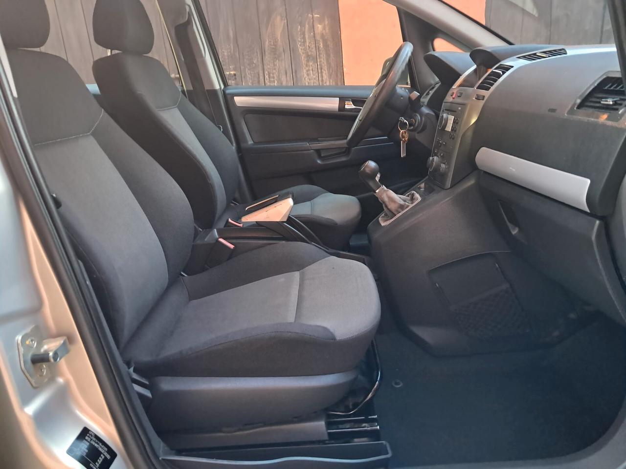 Opel Zafira 1.6 16V Twinport Cosmo benzina neop