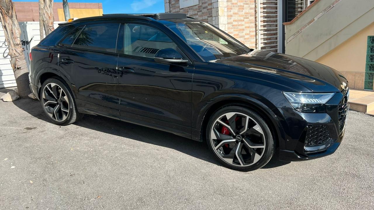 Audi RS Q8 AUDI RS Q8 4.0TFSI QUATTRO