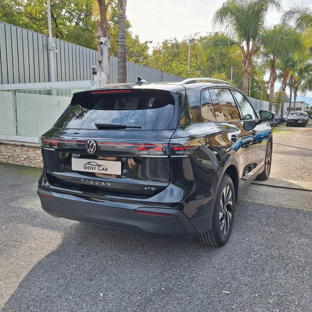 Nuova Volkswagen Tiguan 2.0 TDI 150CV DSG Edition Plus