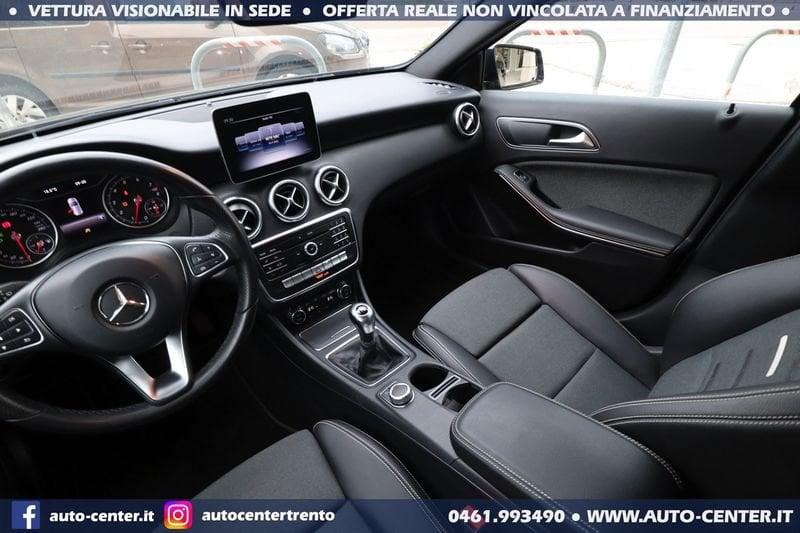 Mercedes-Benz Classe A A 180 AMG Night 1.6 122cv