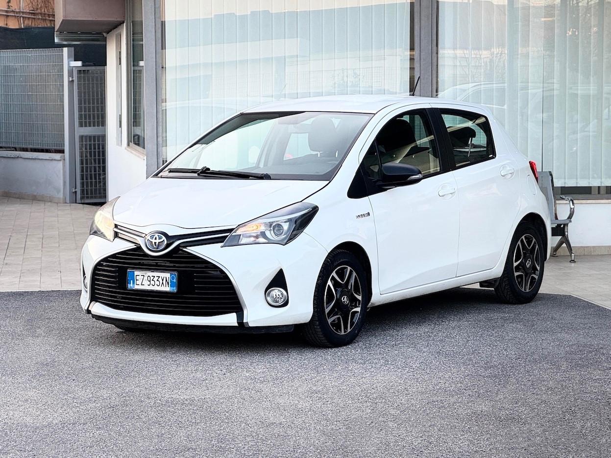 Toyota Yaris 1.5 Hybrid 75CV E6 Neo. Automatica - 2015