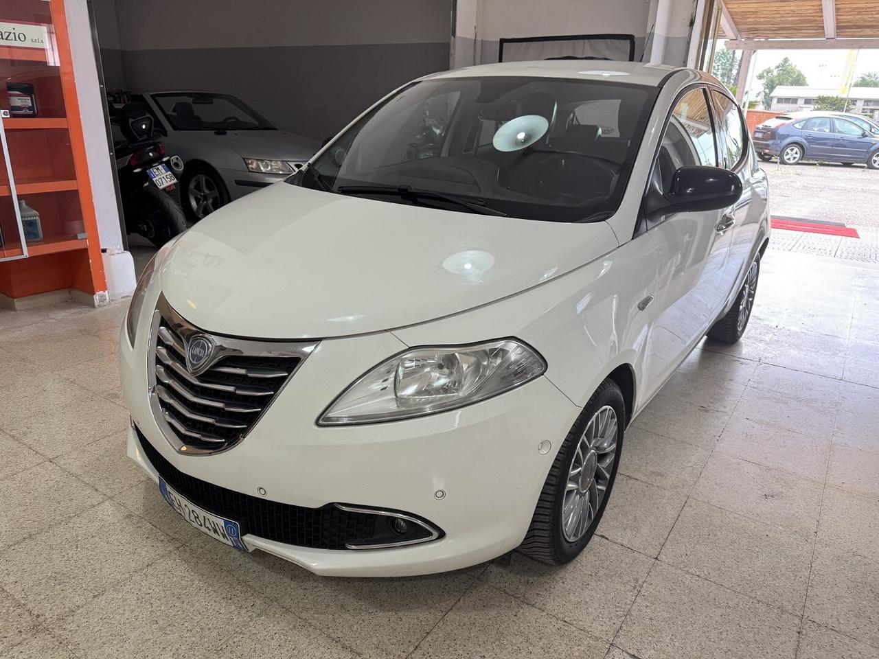 LANCIA YPSILON 900 T.Air