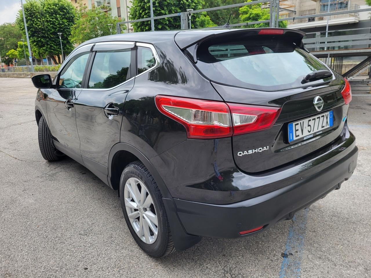 Nissan Qashqai 1,6 dCi-NAVI-TELECAMERA-3 REVISIONI