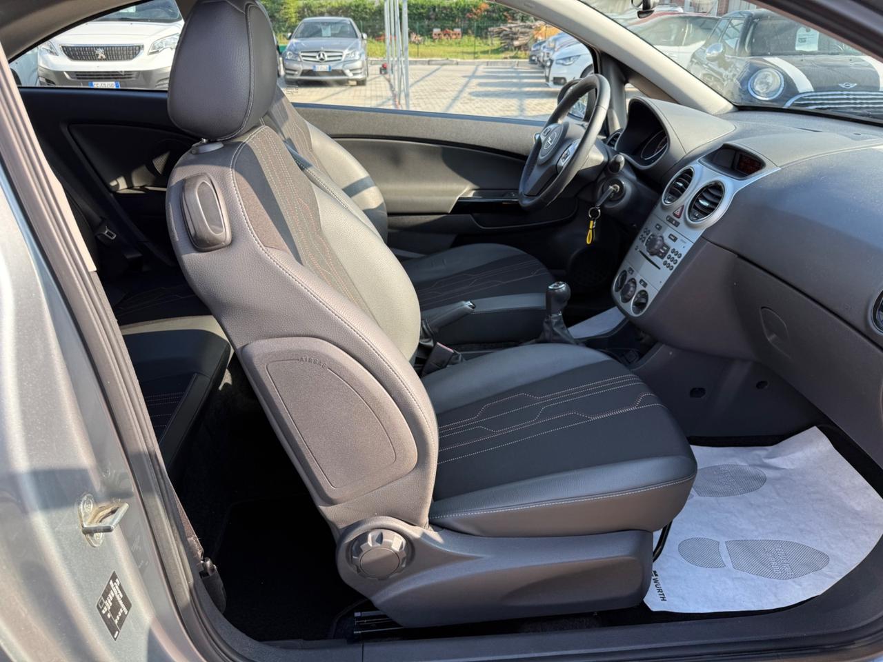 Opel Corsa 1.2 3 porte Edition OK NEOPATENTATI