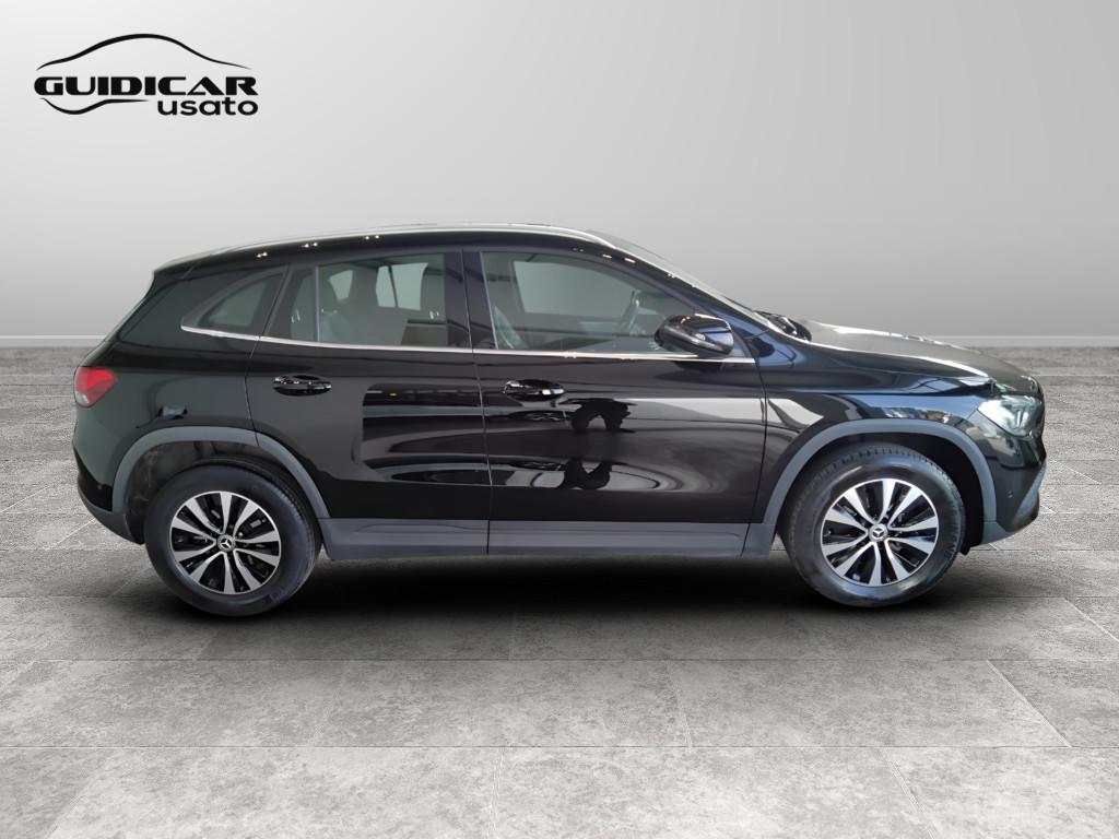 Mercedes-Benz GLA-H247 2020 - GLA 180 d Sport auto
