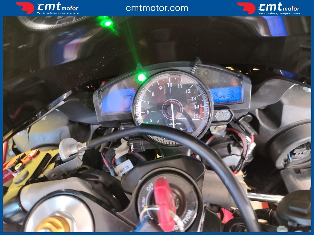 Yamaha YZF R1 - 2010