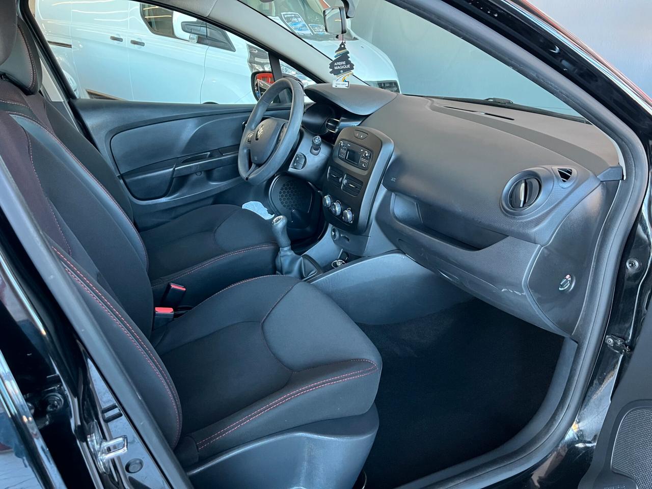 Renault Clio 1.2 75CV 5 porte Live