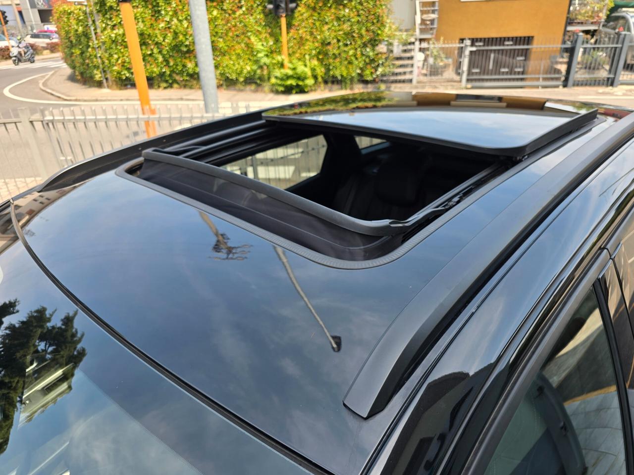 Peugeot 3008 1.5 Bluehdi 130cv GT-Pack EAT8 / 19"+CAMERA 360