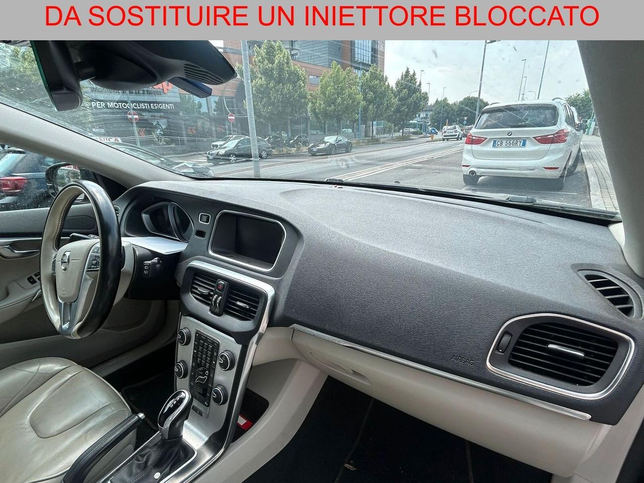 Volvo V40 Cross Country 2.0 d2 geartronic - ANCHE PER NEOPATENTATI