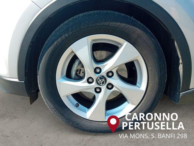 TOYOTA C-HR 1.8 Hybrid E-CVT Business