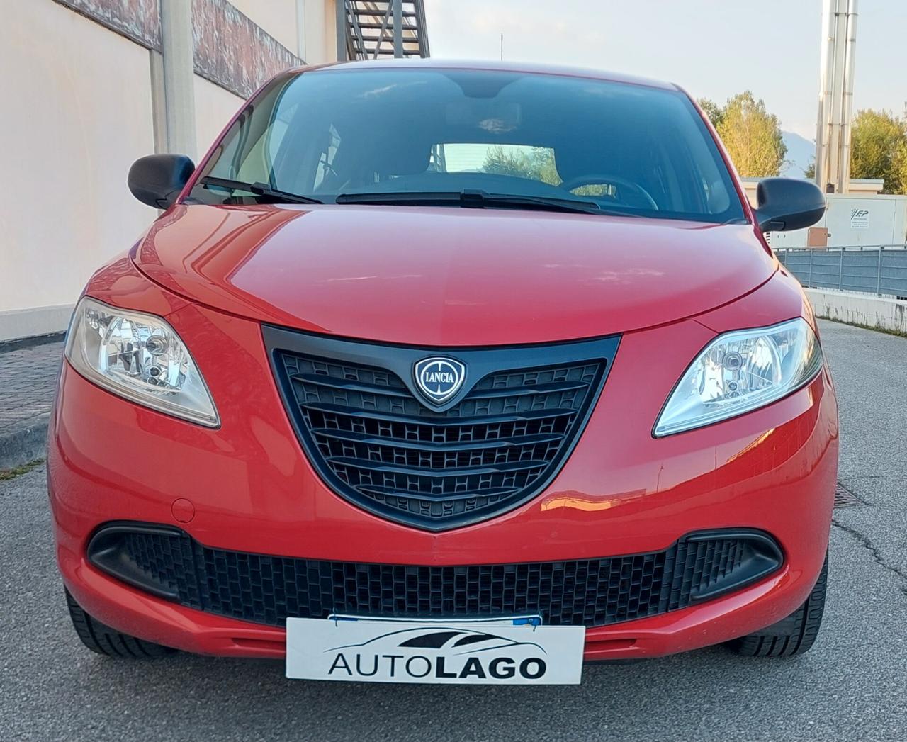 Lancia Ypsilon 1.2 69 CV S Momodesign. NEOPATENTATI