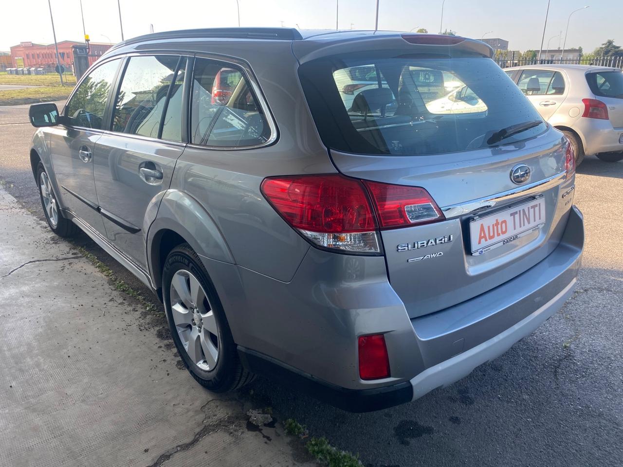 Subaru OUTBACK 2.5i Bi-Fuel Trend