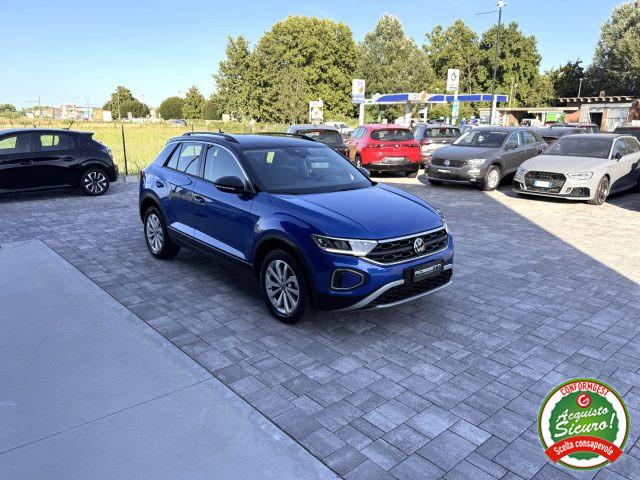 VOLKSWAGEN T-Roc 1.0 TSI RESTYLING ANCHE PER NEOPATENTATI