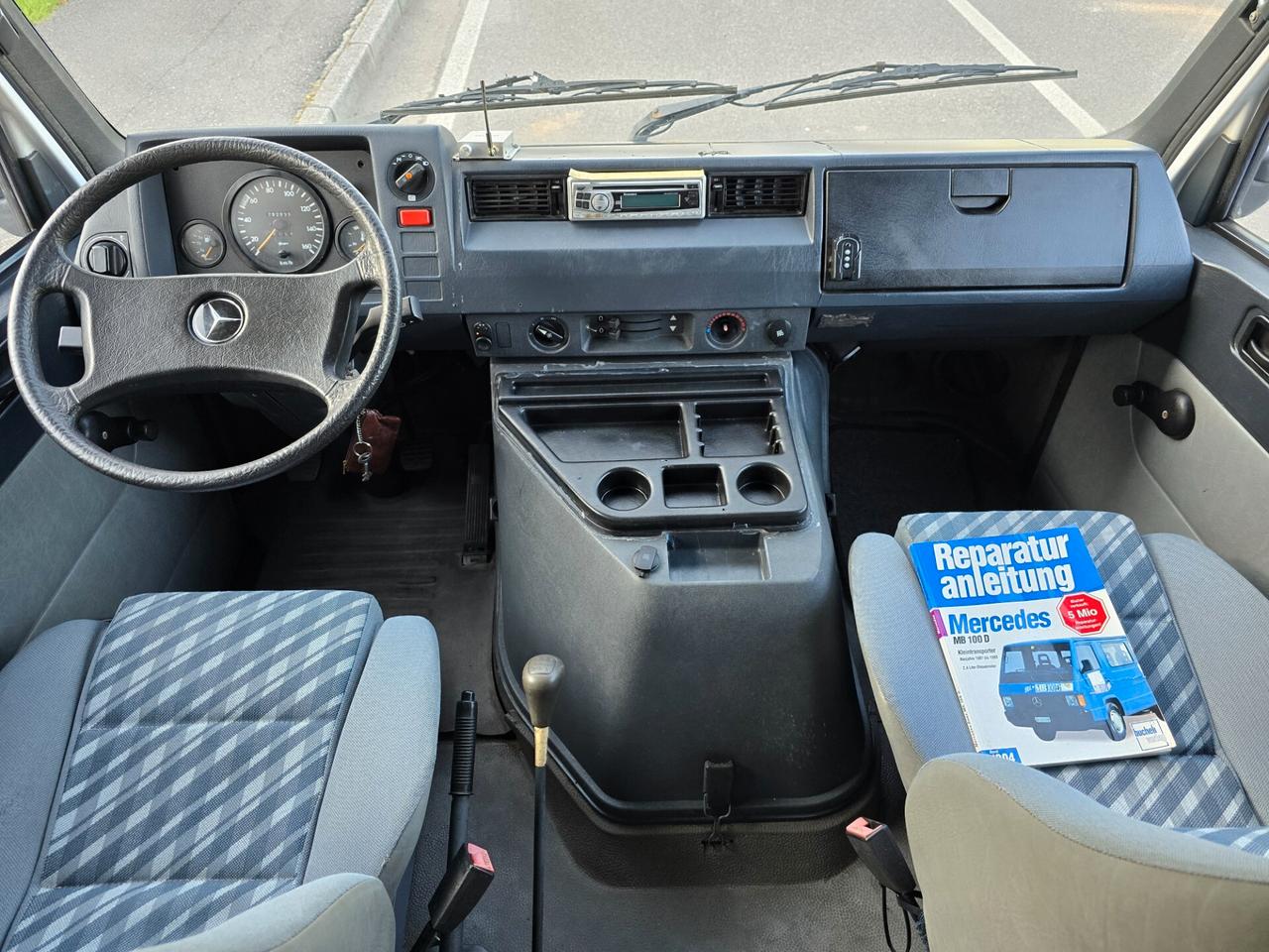 MERCEDES-BENZ MB-100D MANSARDATO