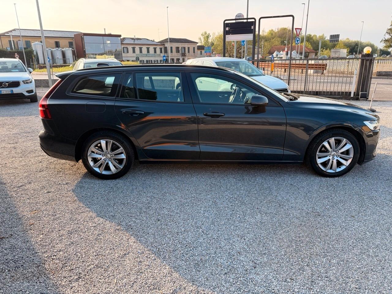 Volvo V60 2.0 d3 150 cv Business Geartronic