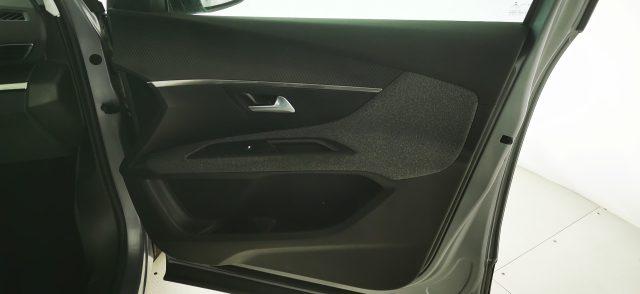 PEUGEOT 5008 BlueHDi 130 S&S EAT8 Active Business