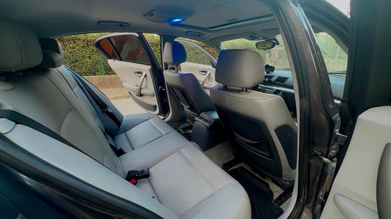 Bmw 120 120d cat 5 porte Attiva