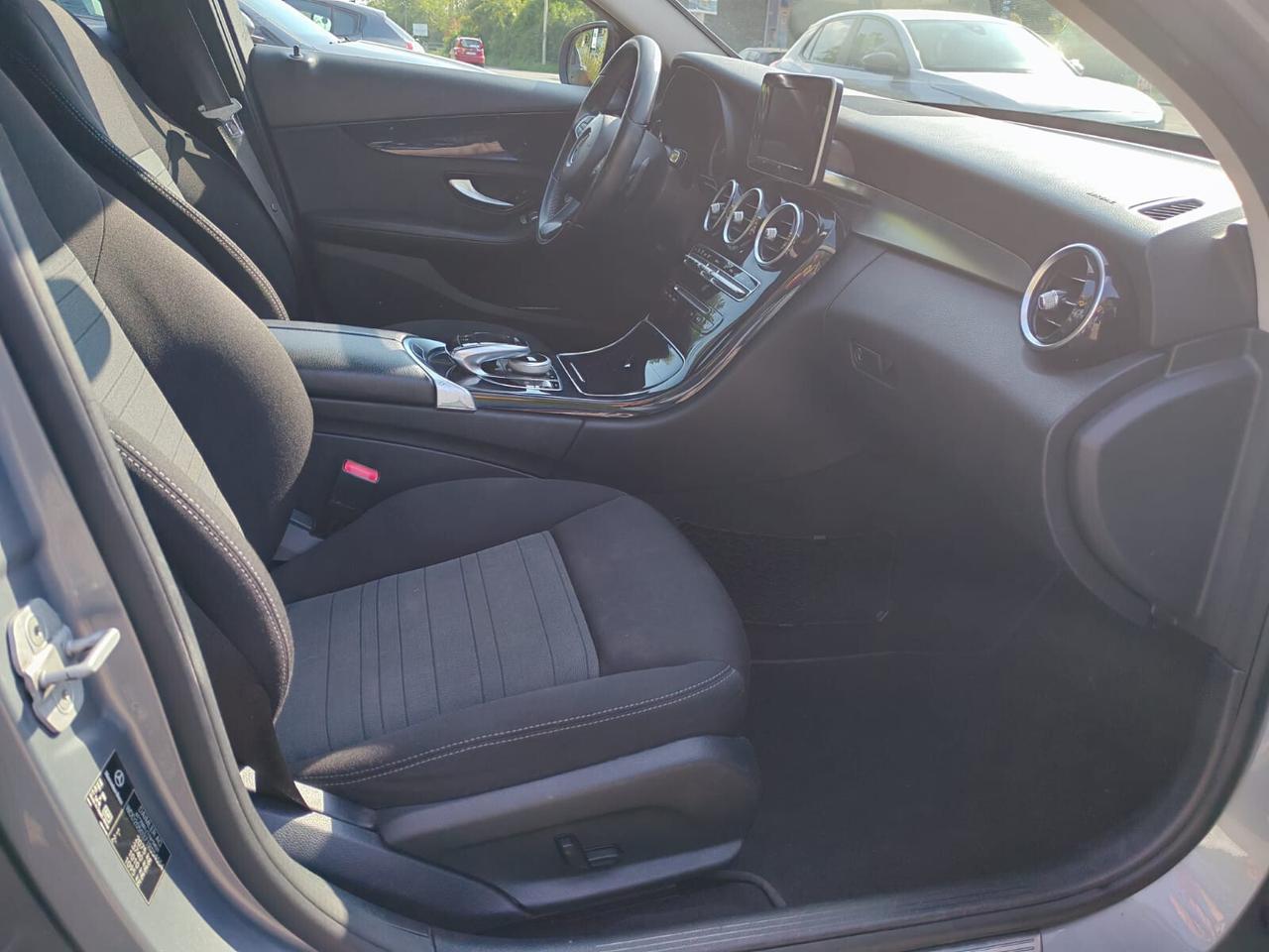 Mercedes-benz C 220 200 d Auto Premium