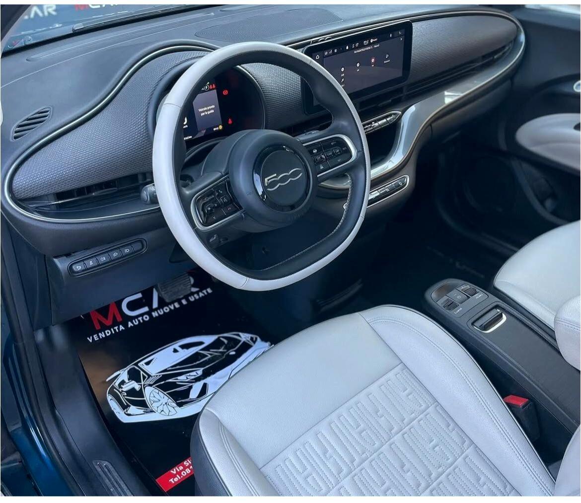 Fiat 500 500e Berlina 42 kWh La Prima