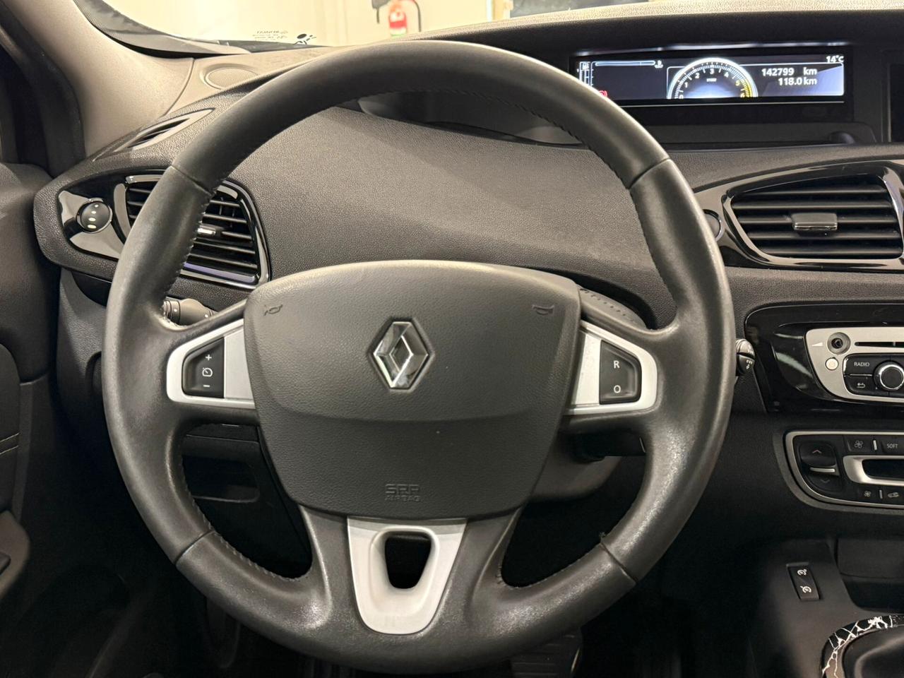 RENAULT SCENIC XMOD 1.5 dCi 110CV AUTOMATICA