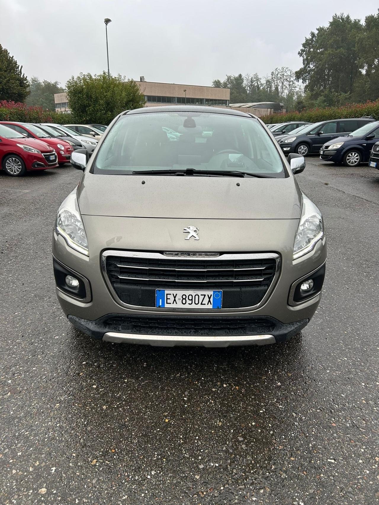 Peugeot 3008 1.6 HDi 115CV Allure*TETTO*CERCHI*4 GOMME INCLUSE