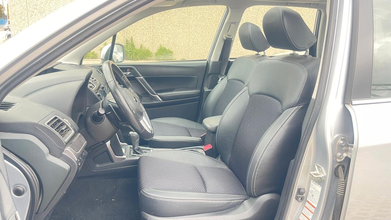 Subaru Forester 2.0i Style lineartronic