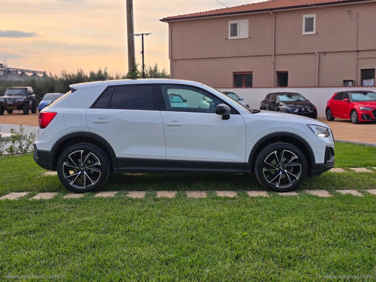 AUDI Q2 30 TDI Business Advanced