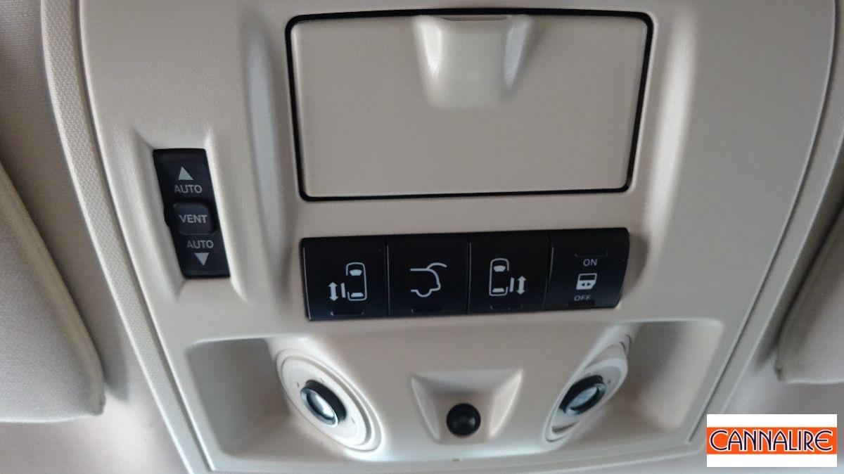 CHRYSLER - Grand Voyager