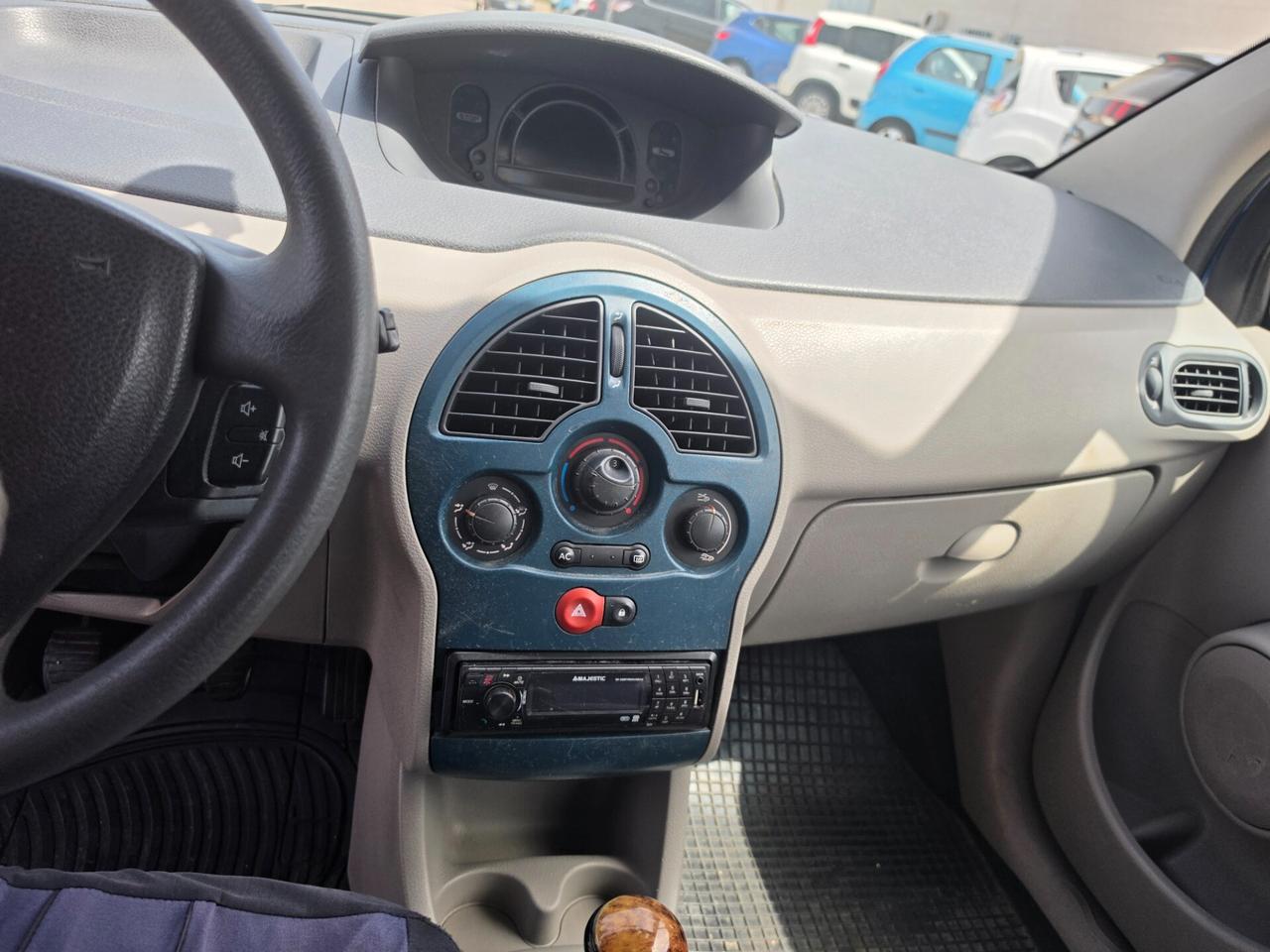 Renault Modus 1.5 dCi 65CV Confort